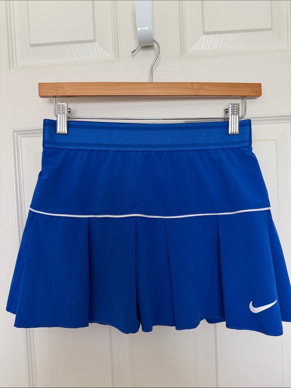 Nike DRI-FIT Royal Blue Pleated Athletic Skort with White Swoosh | Size XS